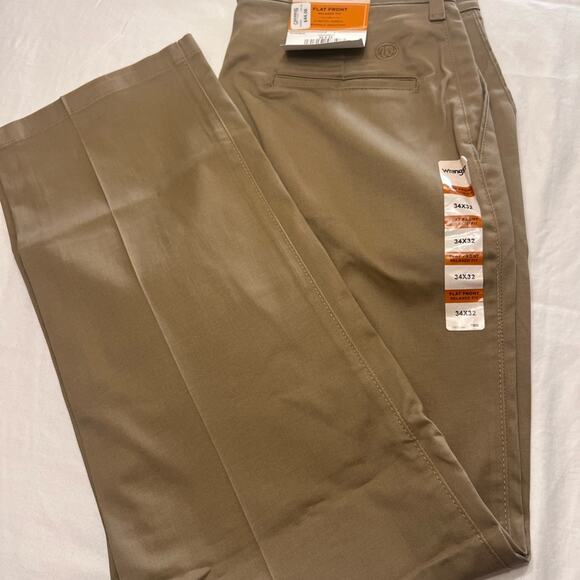 Men’s New Wrangler Riata Khakis pants - Picture 2 of 7